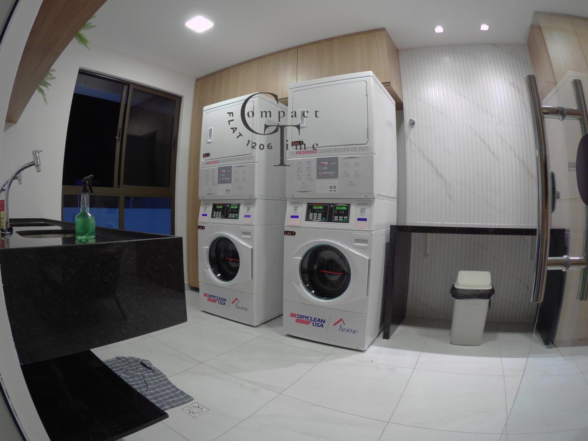 Compact Time Flat 1206